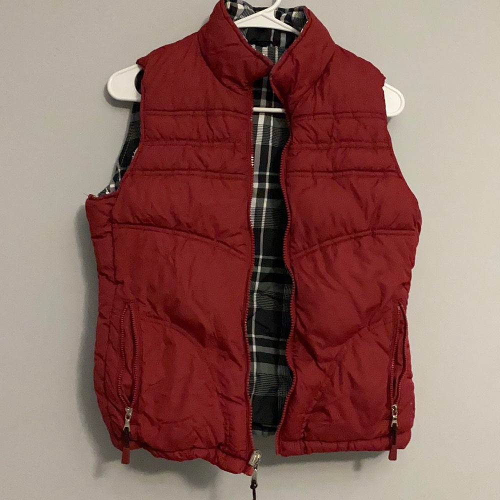 Big Chill Reversible Red/White and Black Plaid Vest Size Small